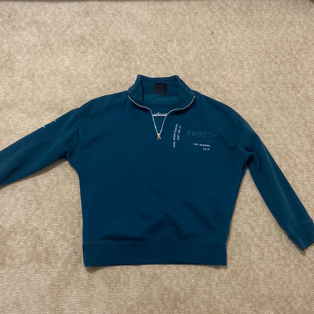 Cute Nike Zip up sweatshirt size XS